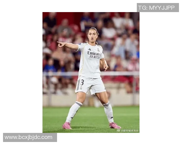 2025年最新足球女球星身材排行榜前十名揭晓她们的完美曲线与实力并存