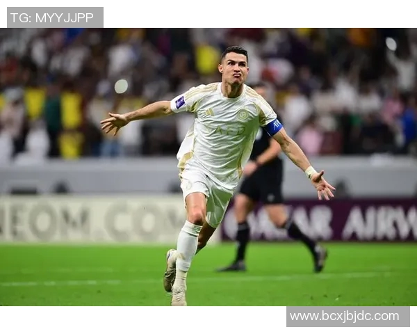 全球足球球星颜值排行榜揭秘 从贝克汉姆到C罗的颜值之争