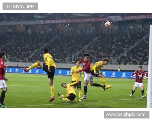 藏族足球球星崭露头角展现独特魅力引领民族足球新风潮 藏族足球球星崭露头角展现独特魅力引领民族足球新风潮