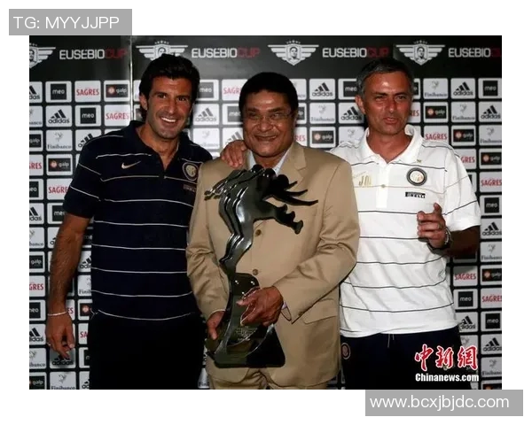 东莞足球球星卡收藏热潮崛起助力足球文化发展与球迷互动