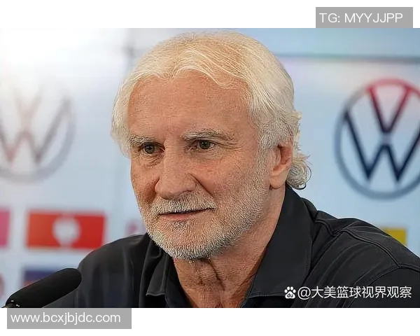 全球足坛最具传奇色彩的球星是谁他如何影响了足球历史的发展